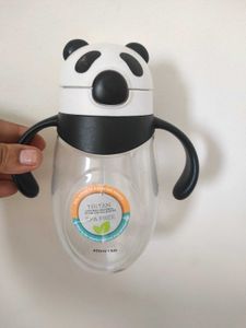 Cute Panda Sipper Bottle With Silicon Straw 🖤