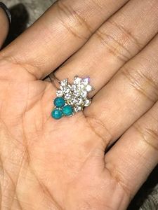 Beautiful Floral Stone Ring