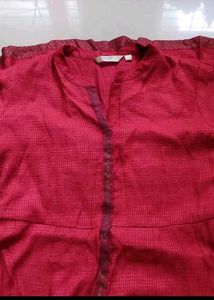 Red Kurti