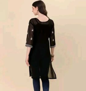Beautiful Chikankari Kurti