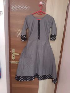 Grey Dress with pattern