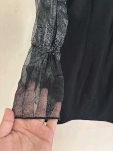 BODYCON SHIMMER ARMS DRESS