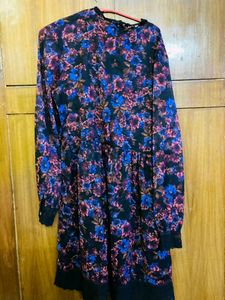 vintage haulter neck dress with full puffy sleeves