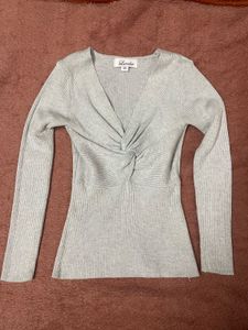 Gray Twist Front Long Sleeve sweater