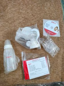Pigeon Manual Breast Pump With Feeding Set