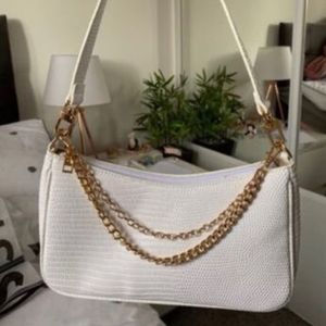White shoulder bag