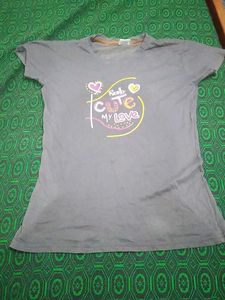 T-Shirt For Gurlz......
