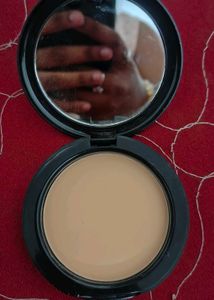 Maybelline compact