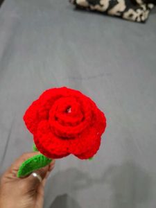 Crochet Red 7 rose bouque