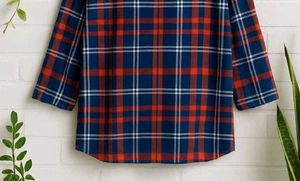 Plaid 3/4 Sleeve Top