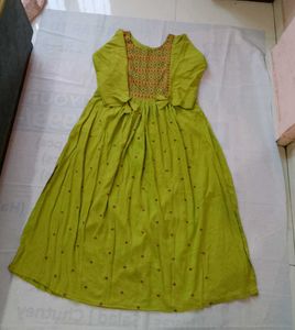 Nayra Cut Kurti