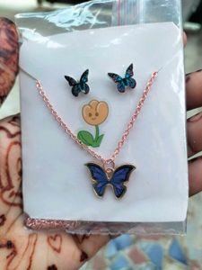 Butterfly Pendants And Earrings Set