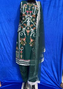 Pakistani Readymade Suit