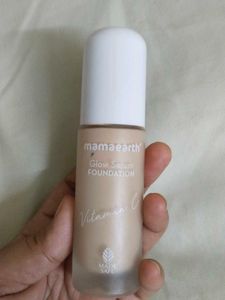 Mama Earth Glow Serum Foundation Shade 01 Ivory