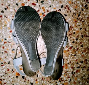 Sandle