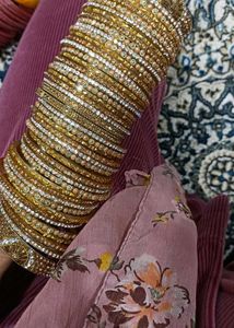 Bangles Set With Golden Kade