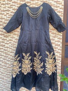 Black Ethnic Gown With Neck Chain