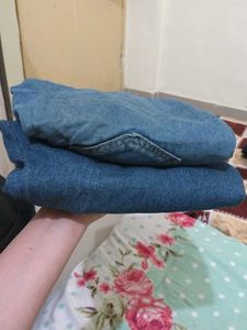 Selling Jeans Combo Wit Free 1 Eyeliner .
