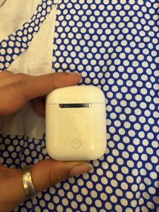 Apple AirPods 2nd generation