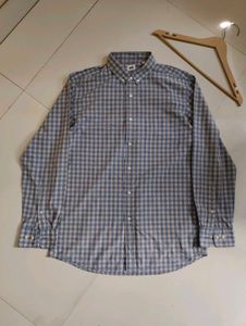 Uniqlo Shirt