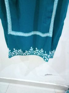 Pakistani Suit With Beautiful Dupatta