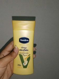 Vaseline Deep Moisture