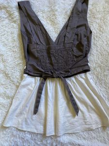 Y2K Chic Two-Tone Sleeveless Top