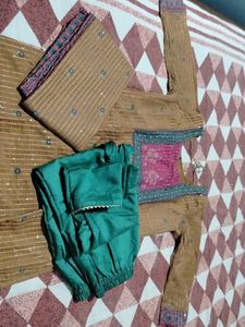 Stylish Pakistani Kameez