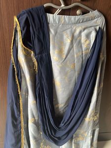 Lehnga/ skirt With Attached Dupatta And Blouse