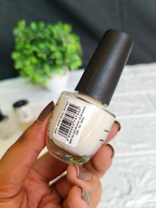 DeBelle Nail Care Set