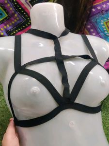 Clevage Covering String