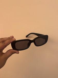 Black Retro Sunglasses