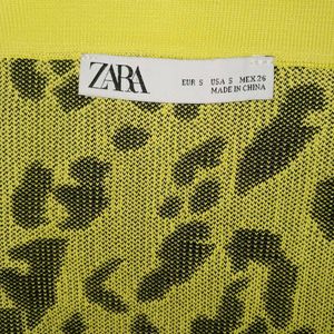 zara knit mini skirt 💛