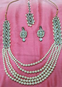Beautiful Pearl Jwellary Set