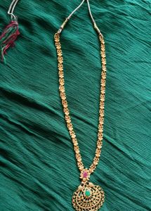 Elegant Gold-toned Necklace