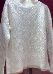 Woolen White 🤍 Top Soft Clothes Very Comfortable