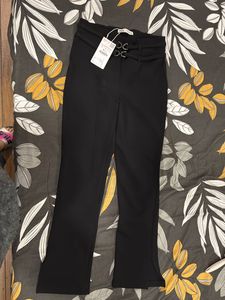 Zara Jeggings With Side Slit In Bottoms