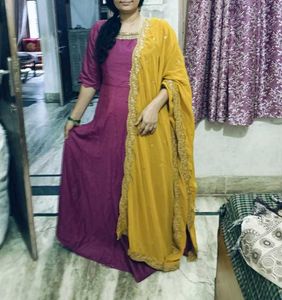 🔥 Karvachauth Offer Gown With Duppata 🔥