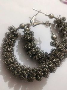 HOOPS EARINGS