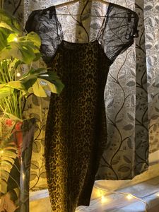 beautifull tiger print bodycon dress  🤎🖤