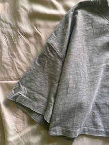 H&amp;M Loose Fit Crop Top