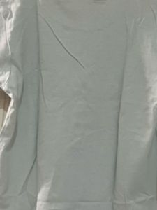 Elsa &#39;Frozen&#39; Graphic Tee By H&amp;M LIKE NEW