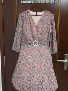 Wore Once, Cute Dress, With Attached Belt N A Zip
