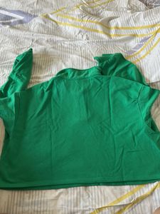 Green Long Sleeve Top
