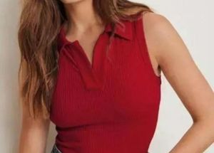 Red Sleeveless Top