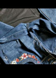 Trendy High Waist Jeans 👖