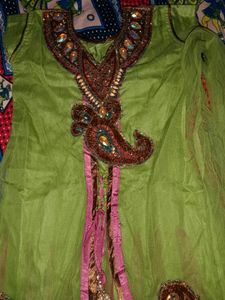 1 Kutta,1 dupatta,1 pajama