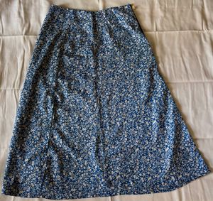 FLORAL PRINT SKIRT🦋🌀