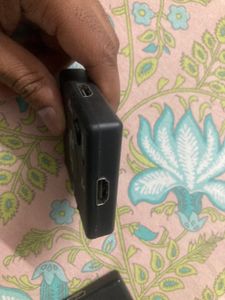 2 HDMI connectors 4 Port
