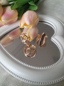 Golden Abstract Ring (Set Of 3)